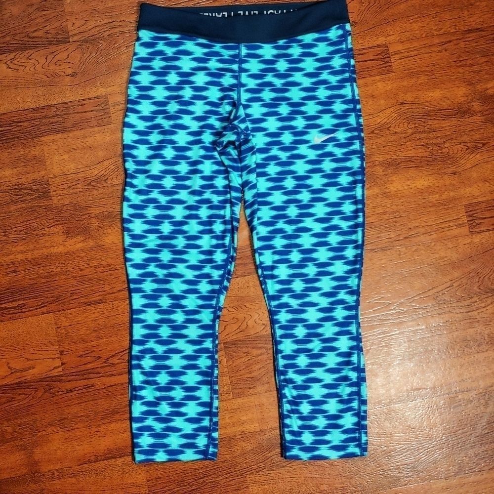 NIKE DRIFIT WOMENS SMALL LEGGINGS TIGHTS